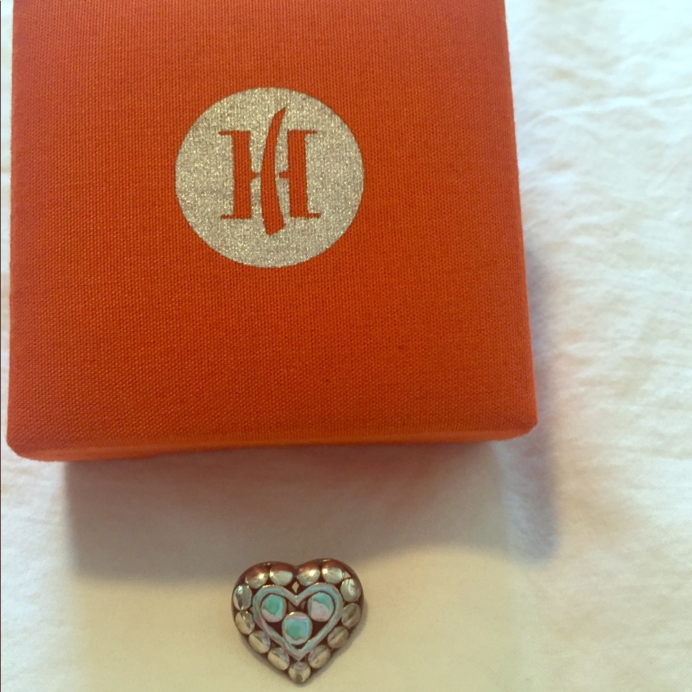 NWOT John Hardy Heart pin